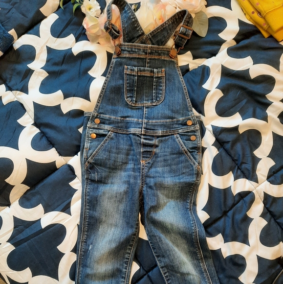 GAP kids jeans overall - Picture 2 of 3
